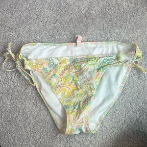 Victoria’s Secret Bathing Suit Bottom M